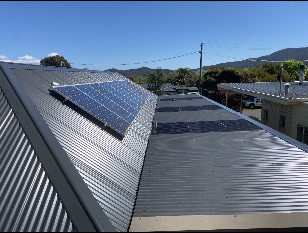 Ridge capping & flashing reseal